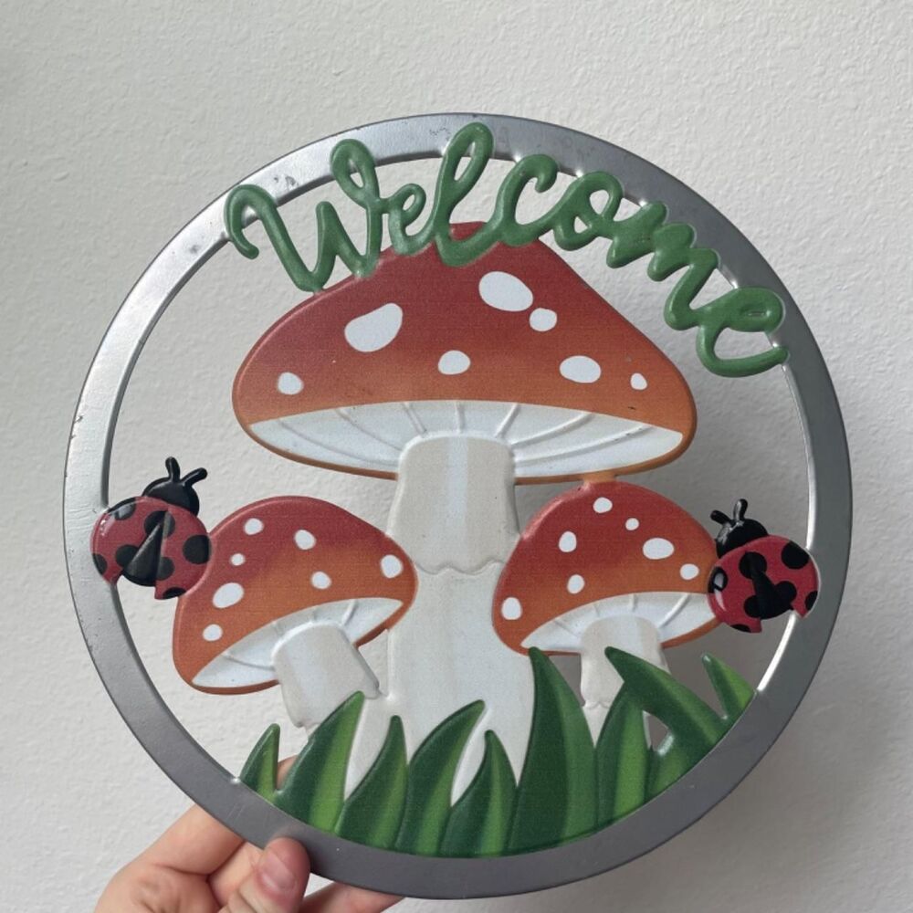 VINTAGE MUSHROOM WELCOME SIGN